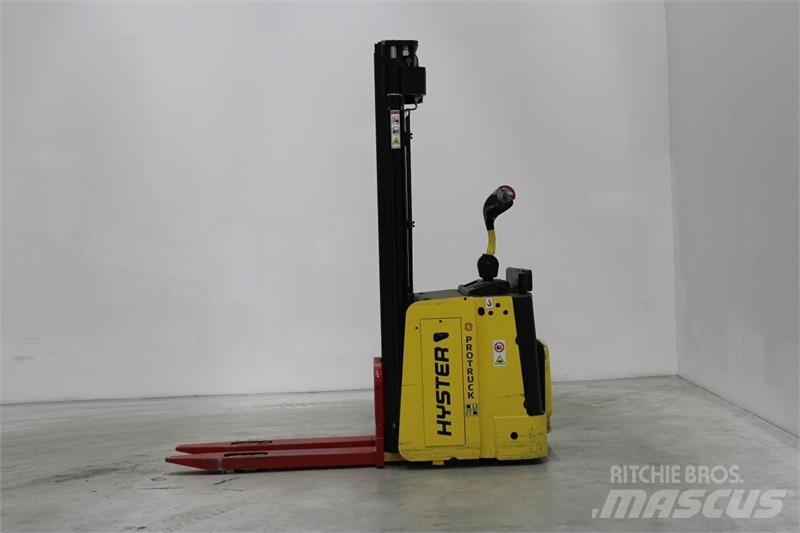 Hyster S1.5S Zelfrijdende stapelaars