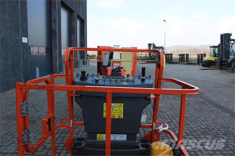 JLG E300AJP Knikarmhoogwerkers