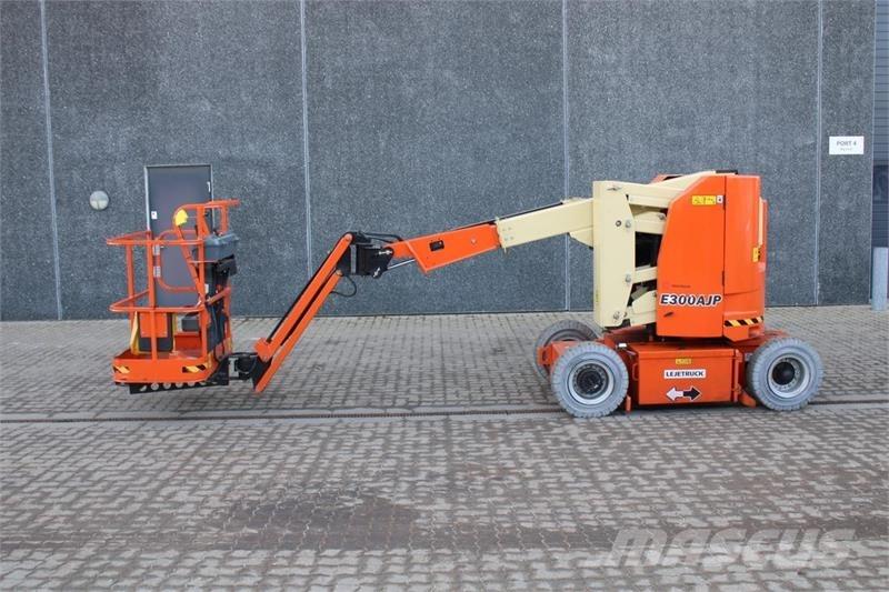 JLG E300AJP Knikarmhoogwerkers