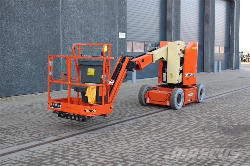 JLG E300AJP Knikarmhoogwerkers