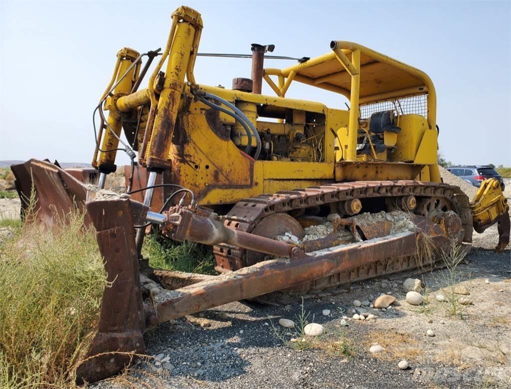 CAT D9E Rupsdozers