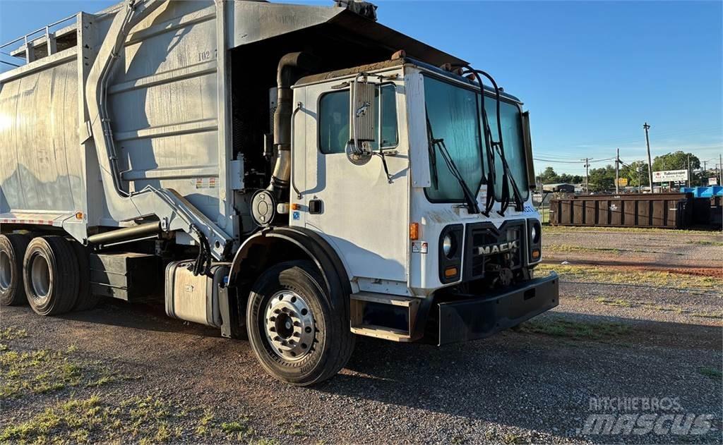 Mack 600 Vuilniswagens