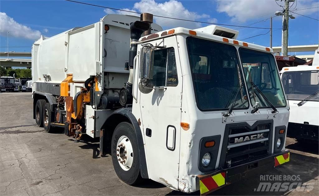 Mack LEU600 Vuilniswagens