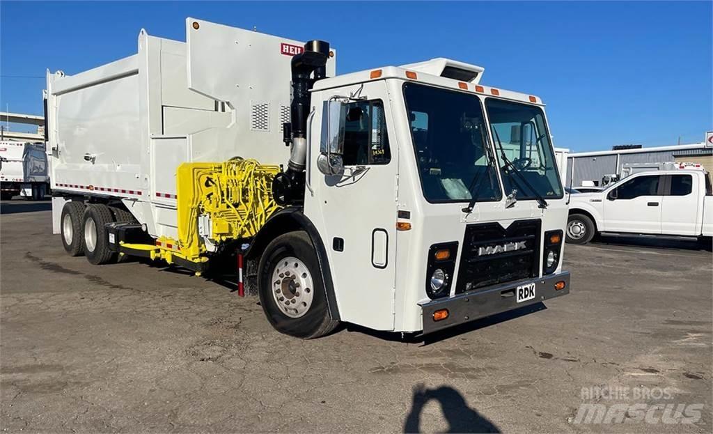 Mack LEU613 Vuilniswagens