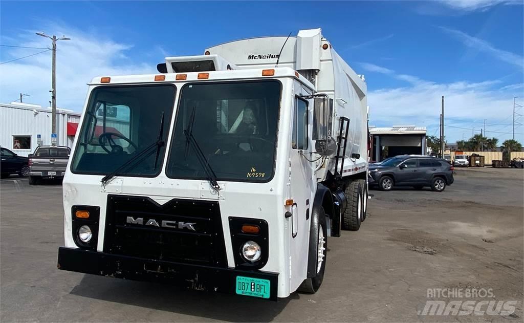 Mack LEU613 Vuilniswagens