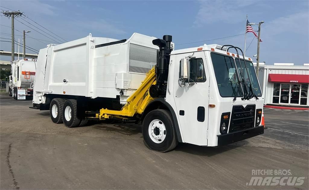Mack LEU613 Vuilniswagens