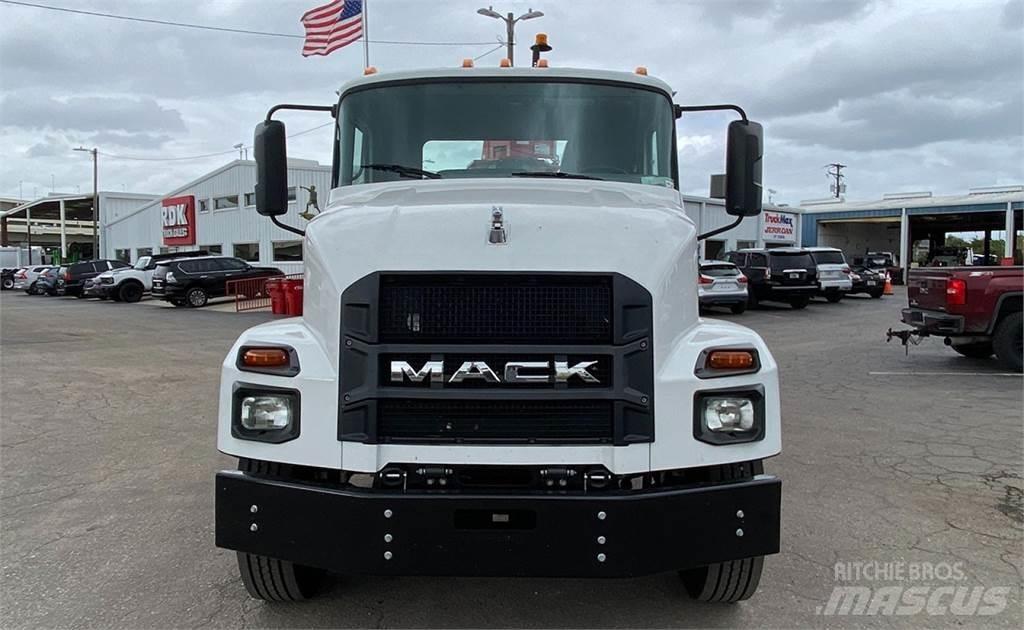 Mack MD6 Grijpers