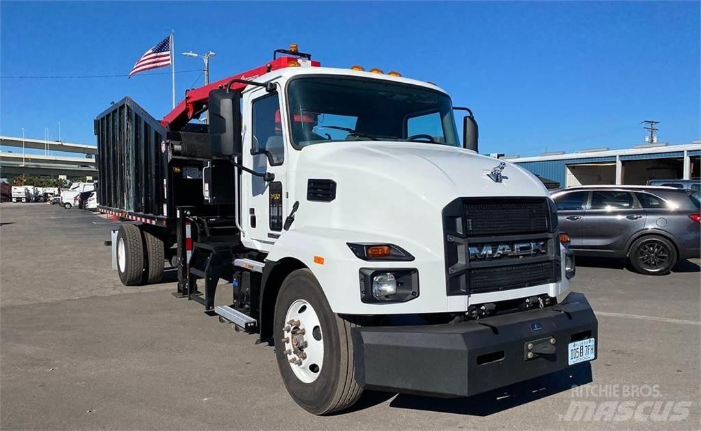 Mack MD7 Grijpers