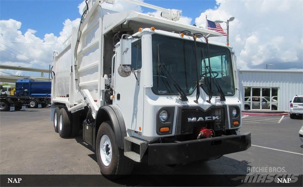 Mack MR688S Vuilniswagens