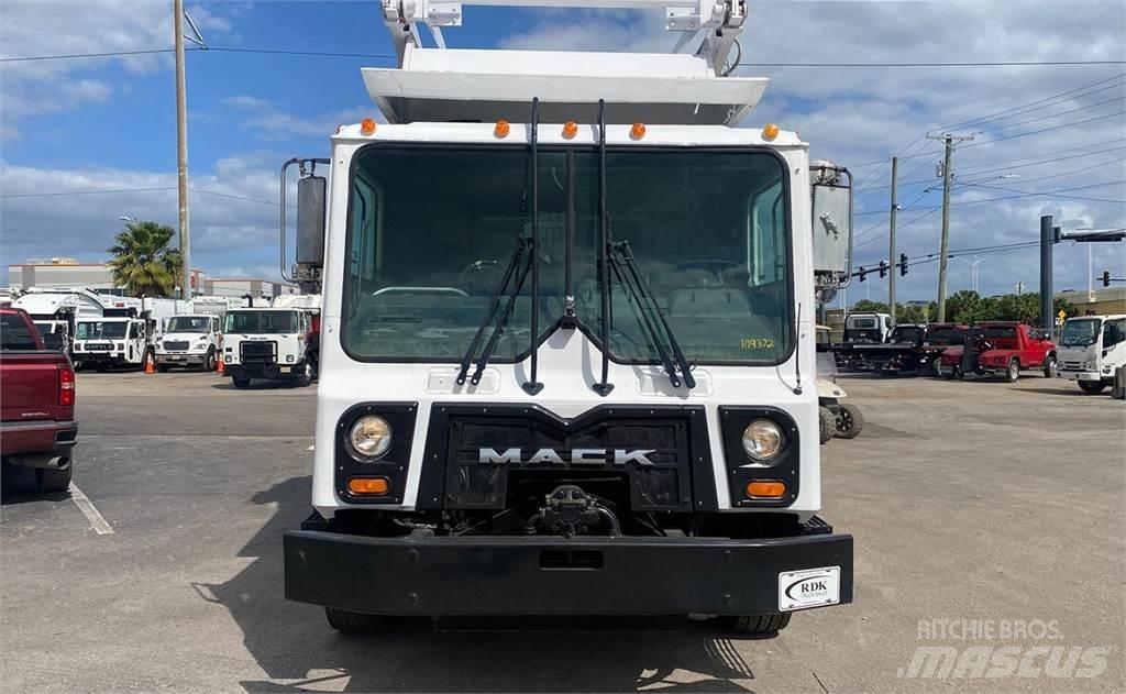 Mack MRU Vuilniswagens