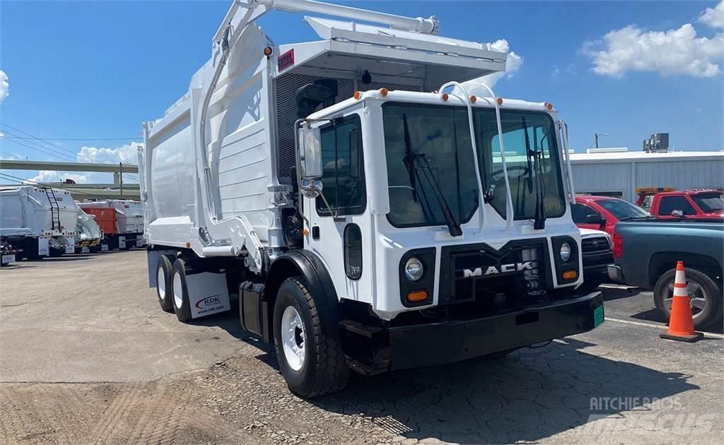 Mack MRU613 Vuilniswagens