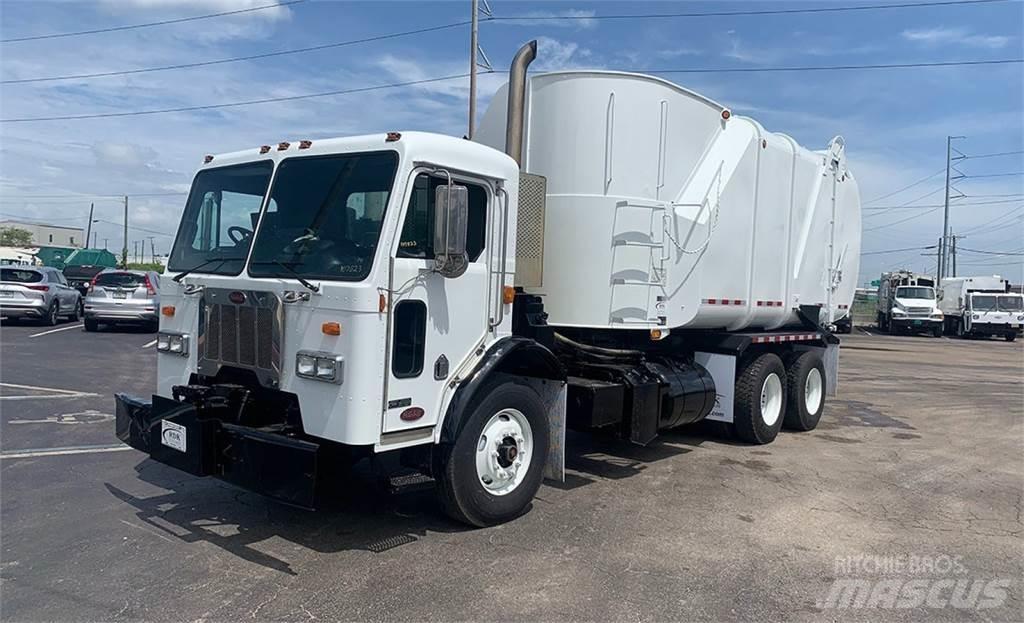 Peterbilt 320 Vuilniswagens