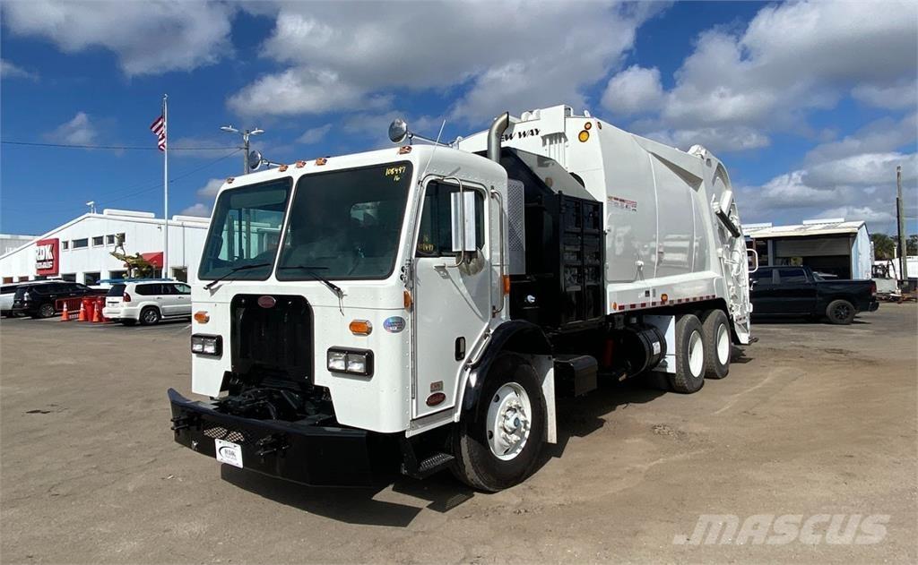 Peterbilt 320 Vuilniswagens
