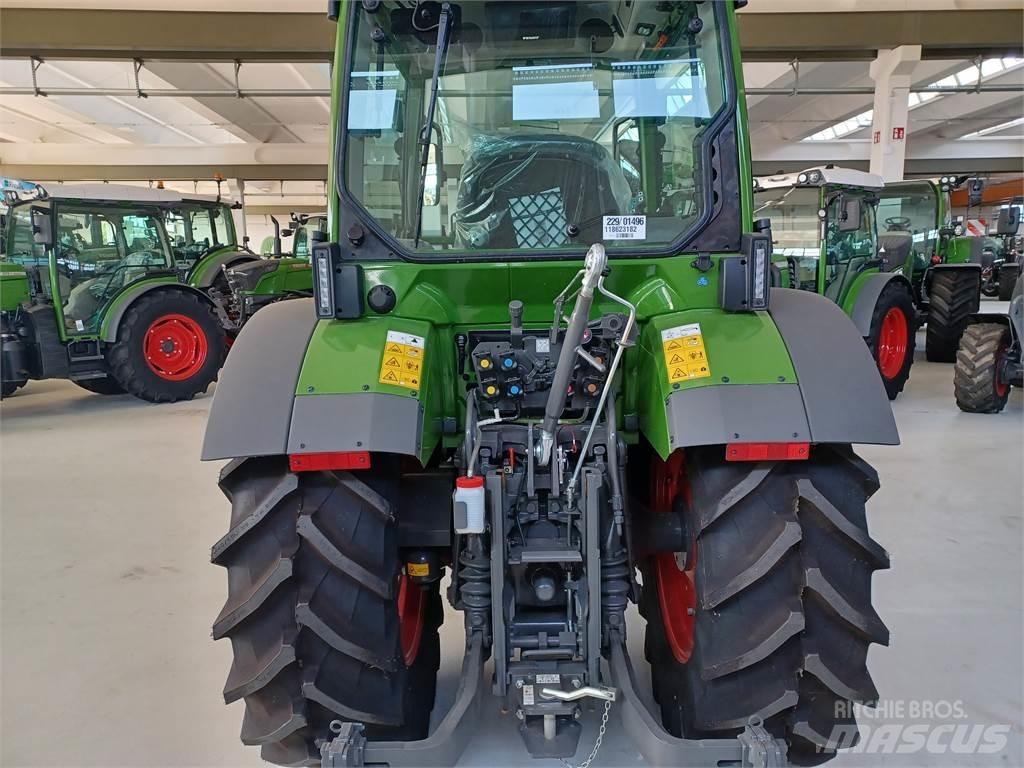 Fendt 211F Tractoren