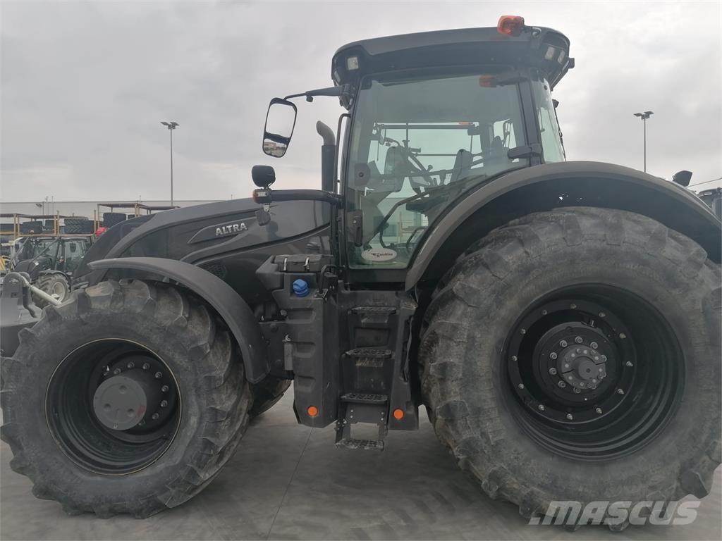 Valtra S324 Tractoren