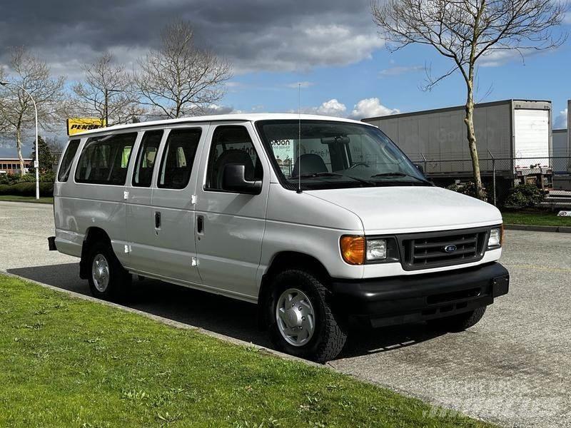 Ford Econoline Auto's