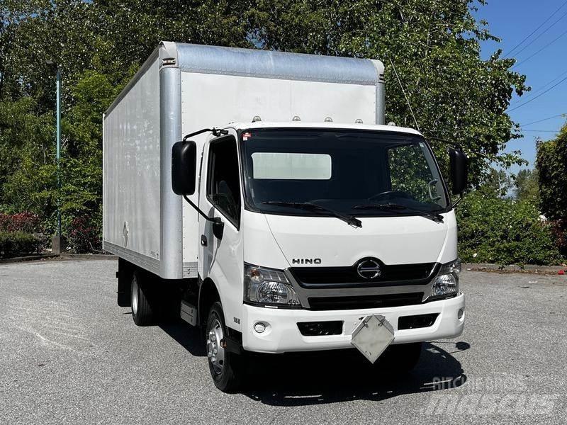 Hino 155 Gesloten bedrijfswagens