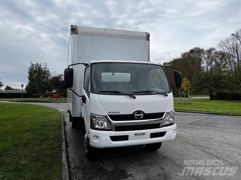 Hino 195 Gesloten bedrijfswagens