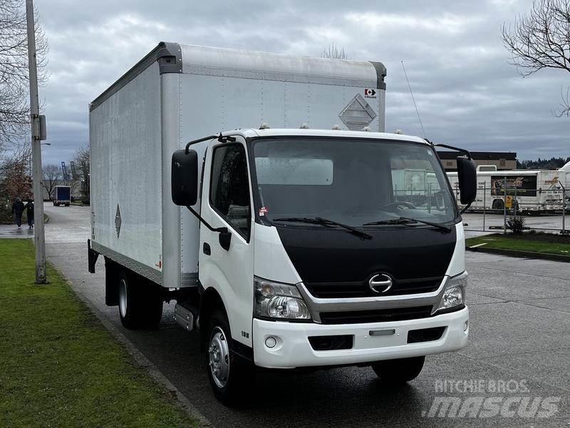 Hino 195 Gesloten bedrijfswagens
