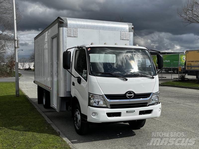 Hino 195 Gesloten bedrijfswagens