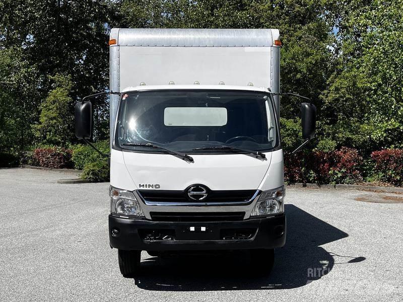 Hino 195 Gesloten bedrijfswagens