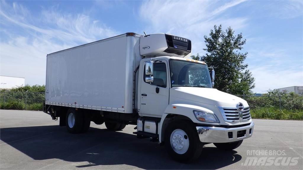 Hino 268 Gesloten bedrijfswagens