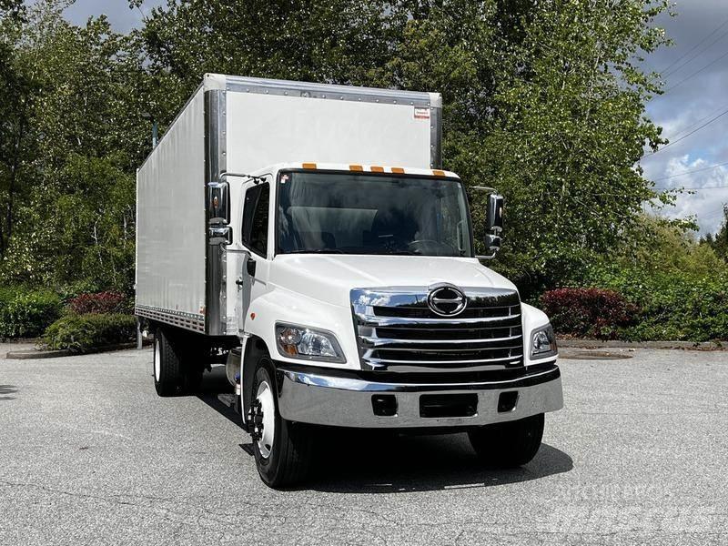 Hino 338 Gesloten bedrijfswagens