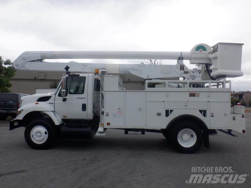 International 7400 Anders