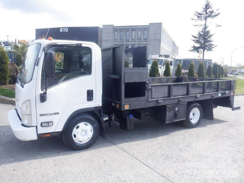 Isuzu NPR Platte bakwagens