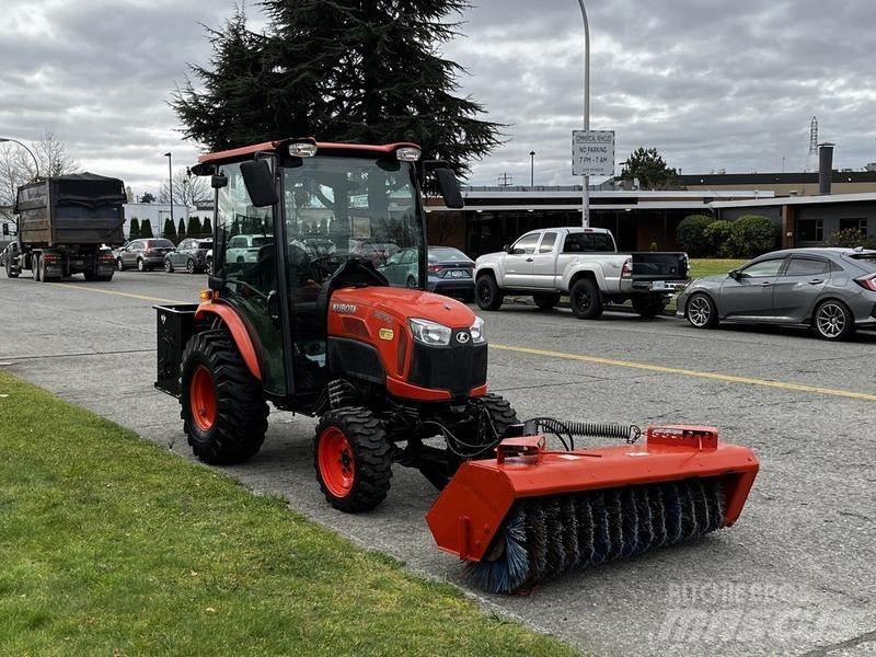 Kubota B2650 Veegwagens
