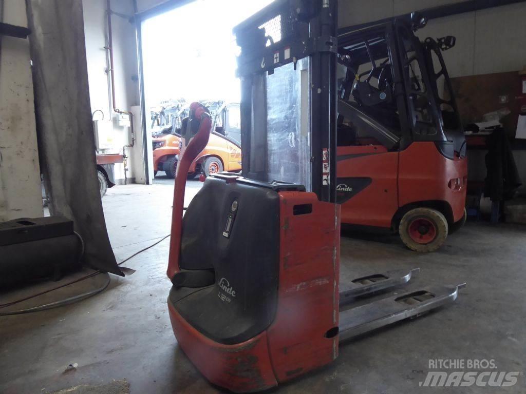 Linde L12L Stapelaar meeloop