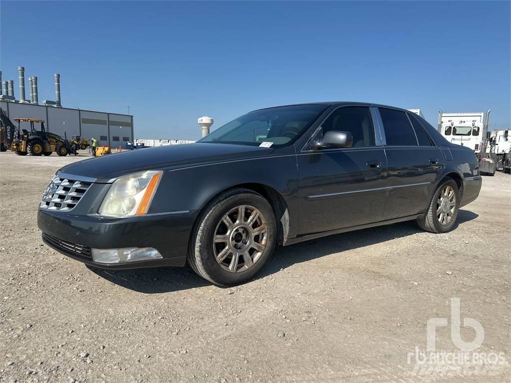 Cadillac DTS Auto's