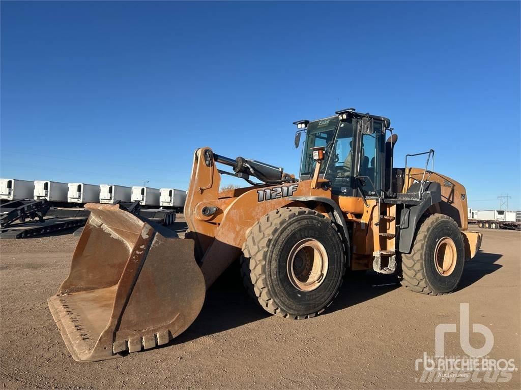 CASE 1121F Wielladers