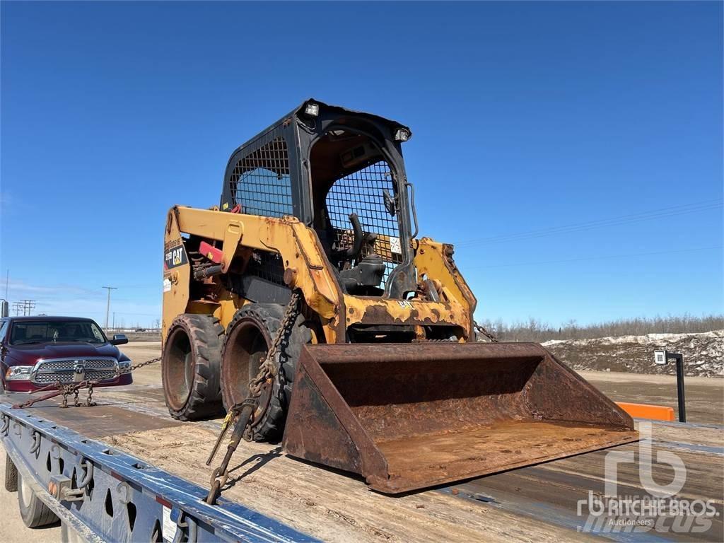 CAT 226D Schrankladers