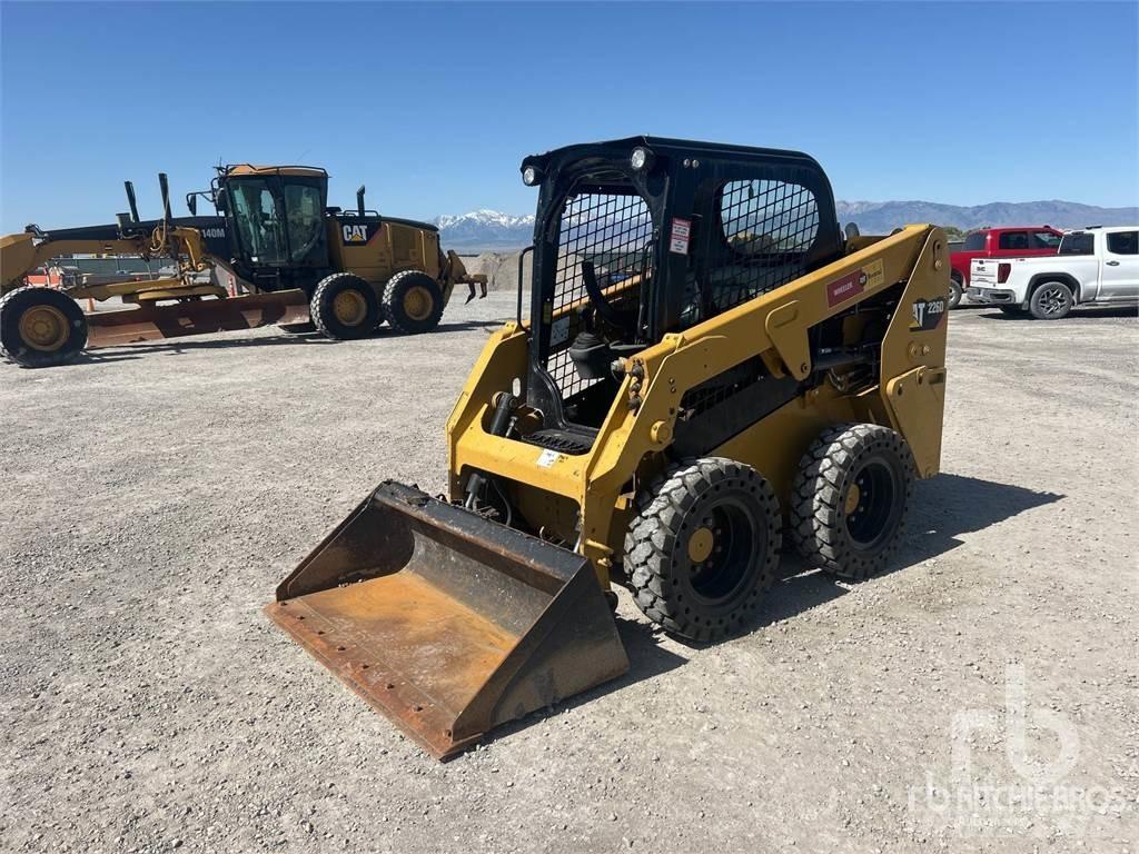 CAT 226D C1-H2 Schrankladers