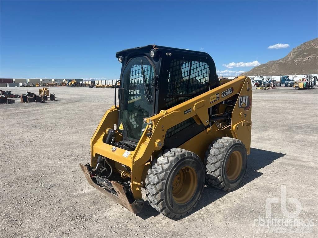 CAT 226D3 Schrankladers