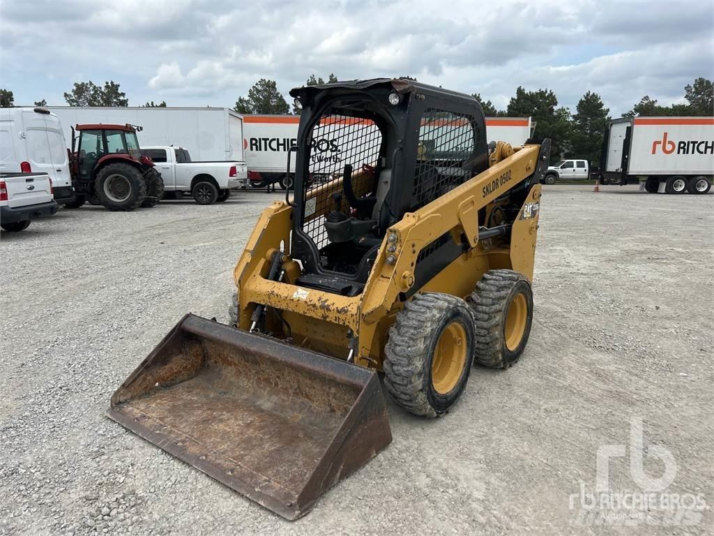 CAT 232D Schrankladers