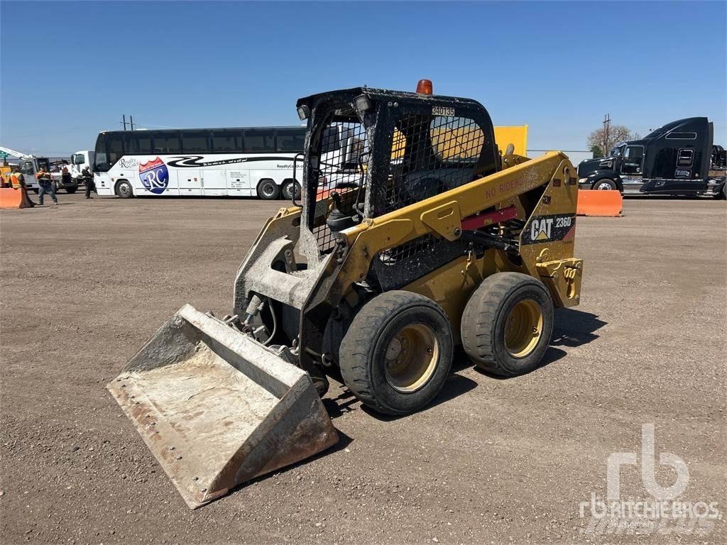 CAT 236D Schrankladers