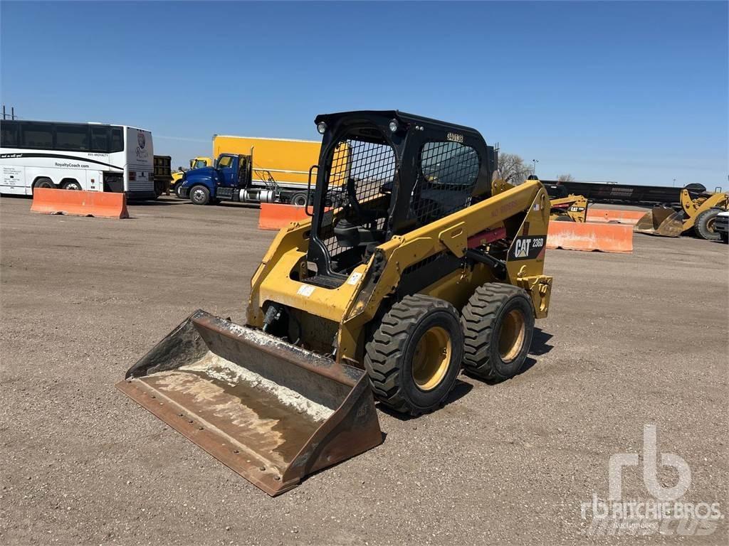 CAT 236D Schrankladers