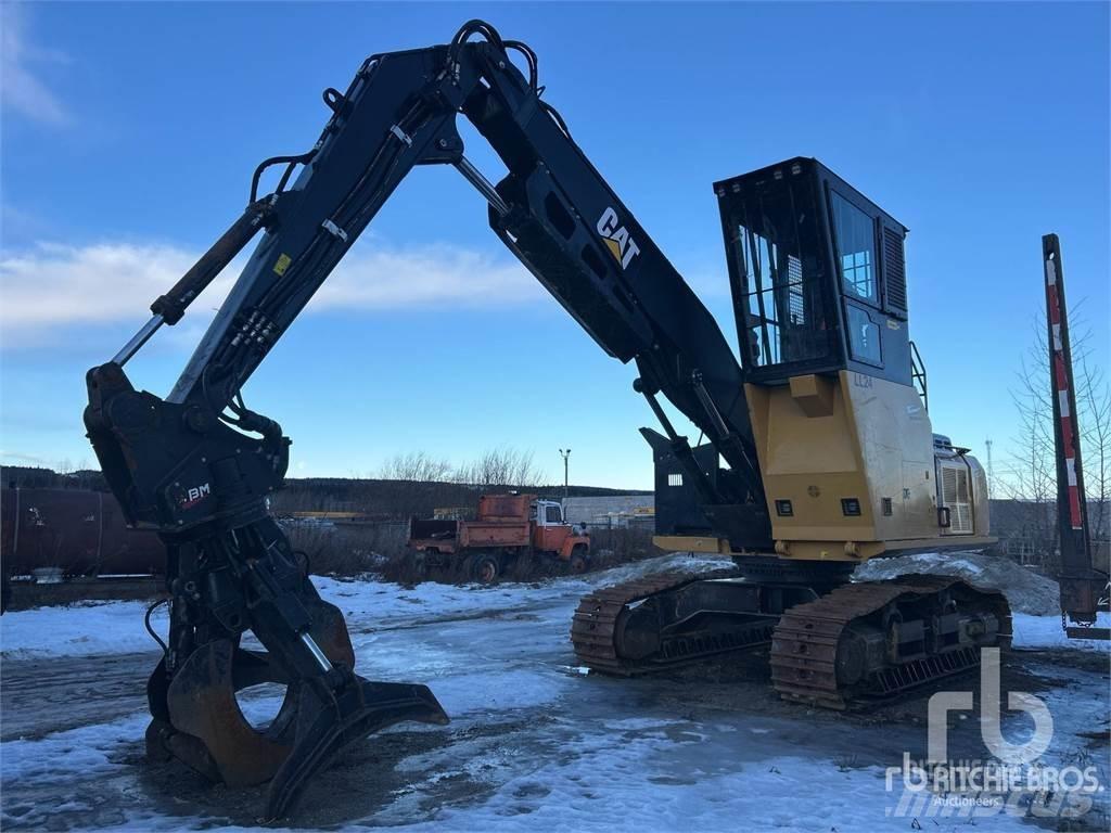 CAT 558LL Boomstamladers
