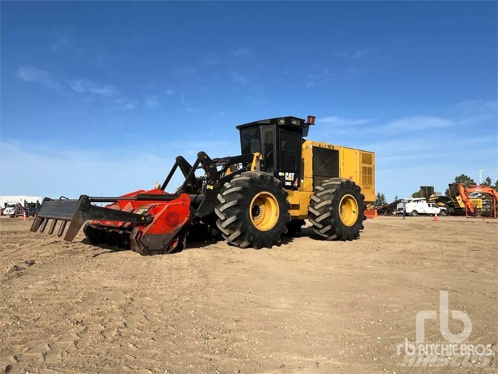 CAT 586C Stobbenfreesmachines