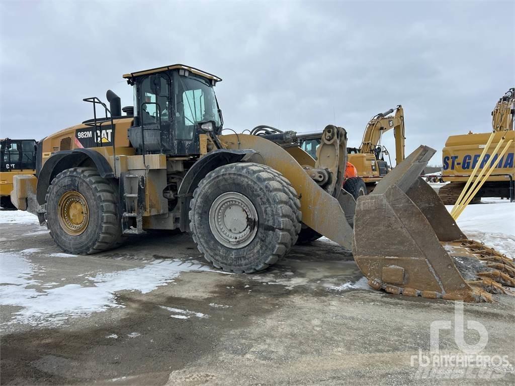 CAT 982M Wielladers