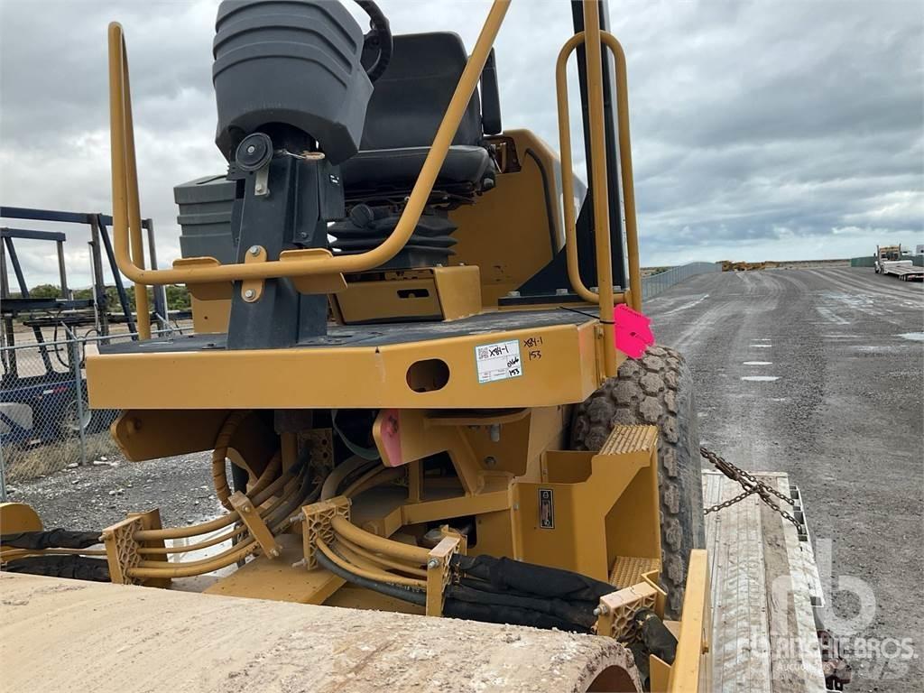 CAT CS44 Grondverdichtingsmachines