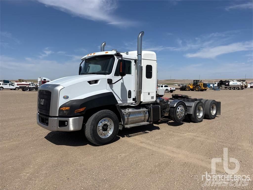 CAT CT660 Trekkers