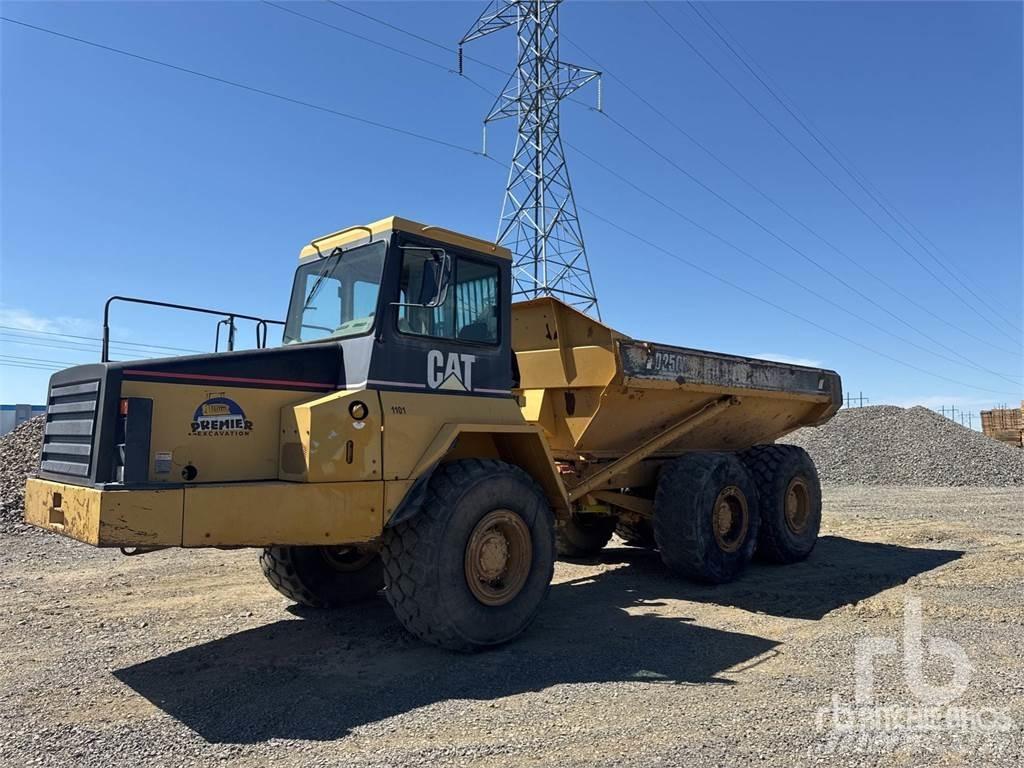 CAT D250E Knik dumptrucks