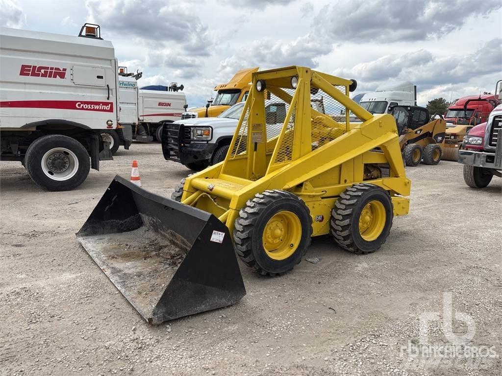 CAT L35 Schrankladers