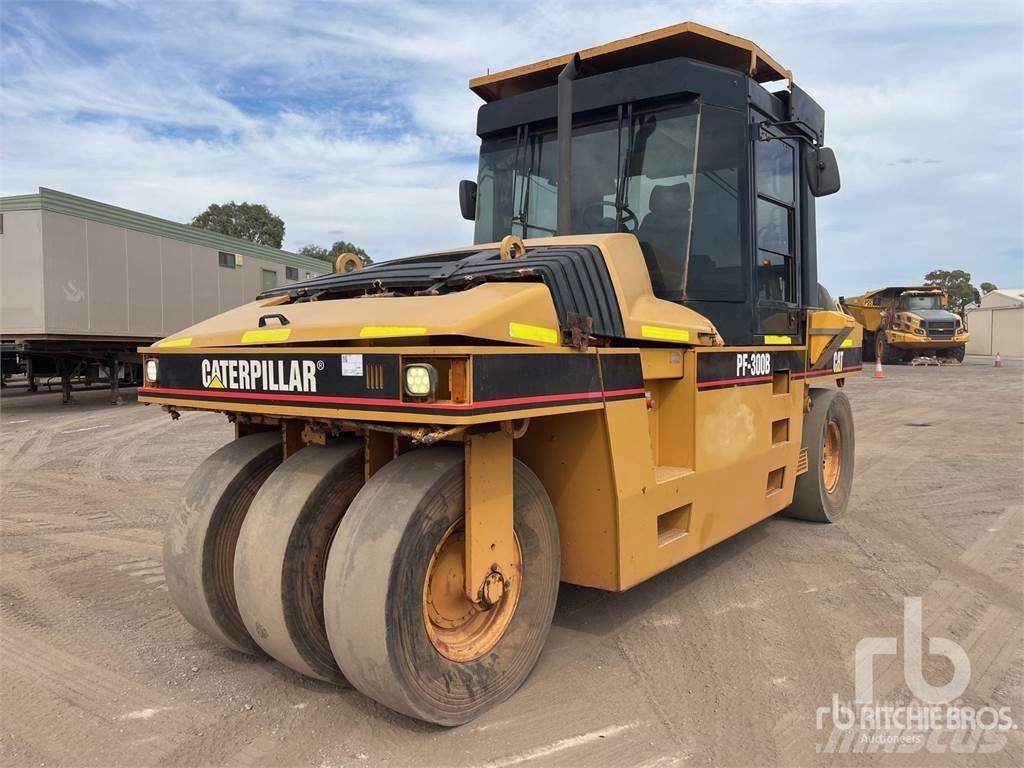 CAT PF300B Trilrolwalsen