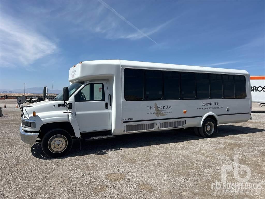 Chevrolet C5500 Intercitybussen