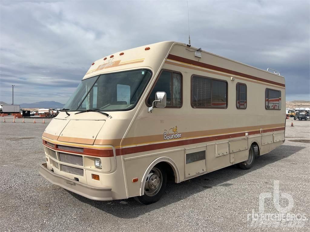 Chevrolet P30 Caravans en campers