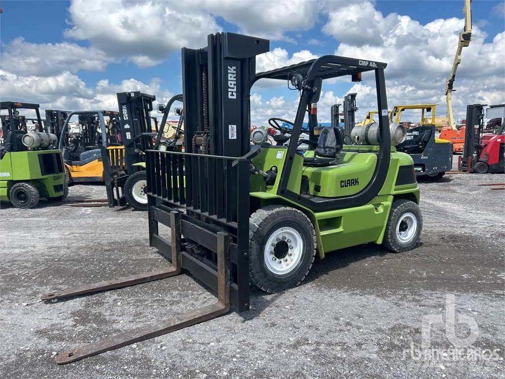 Clark CMP40L Diesel heftrucks